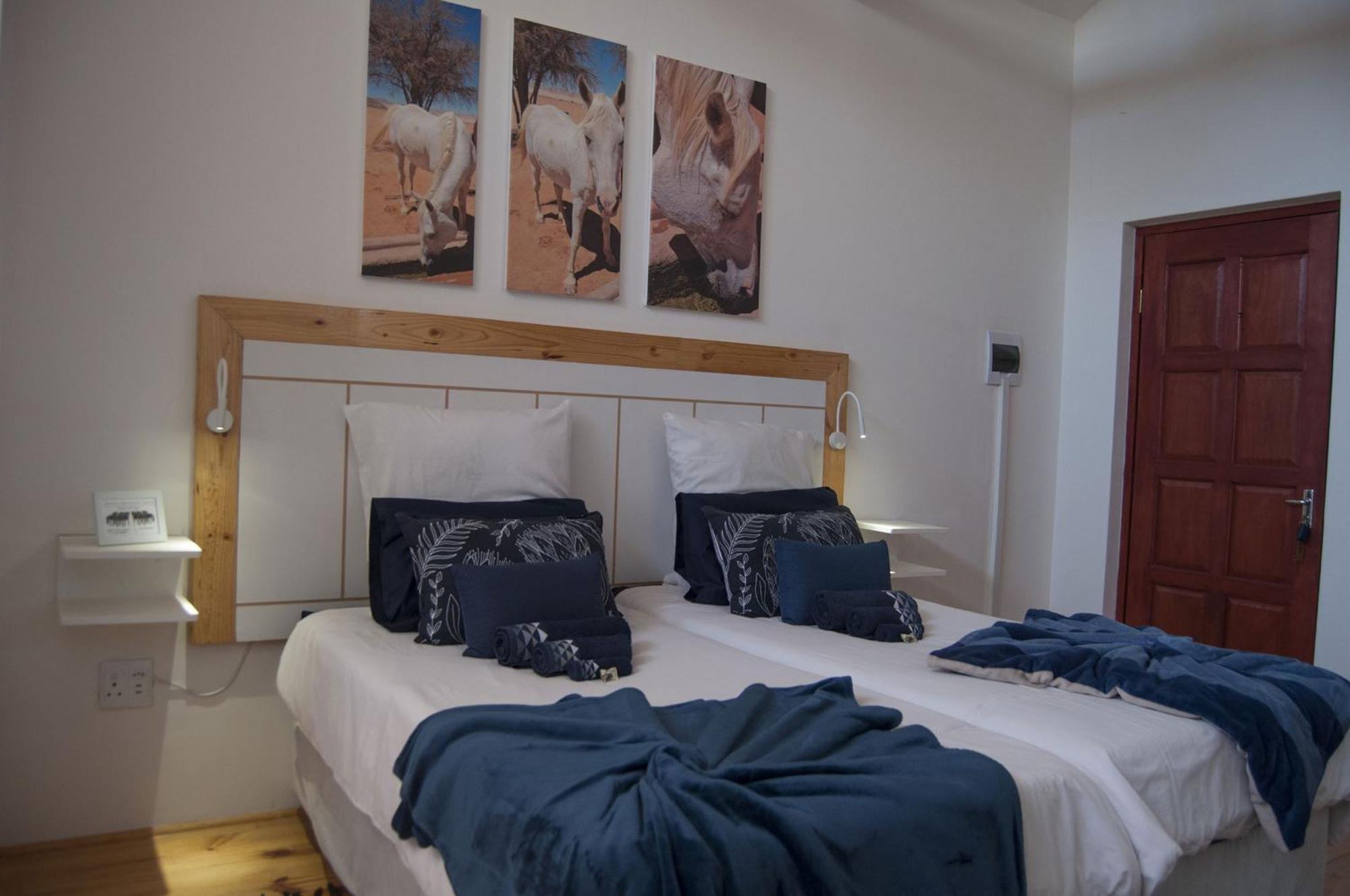Wildhorses B&B And Self Catering Людеріц Екстер'єр фото